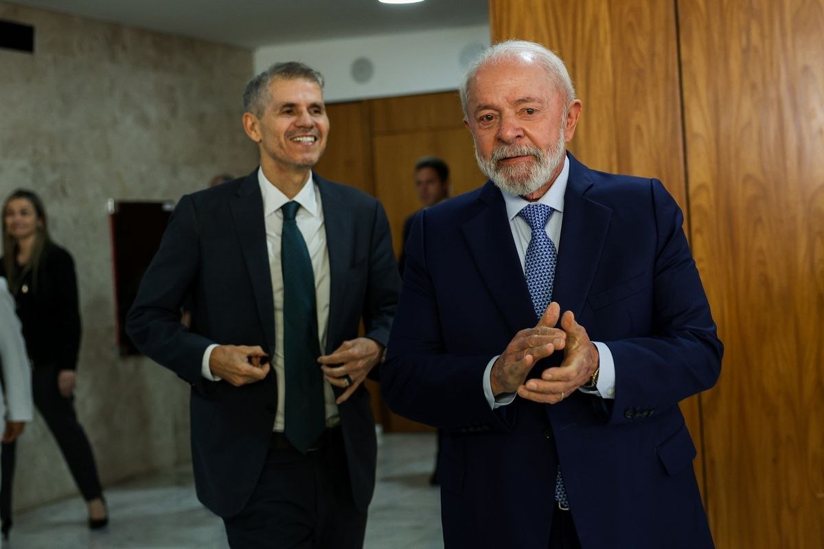 Lula e Sidônio: comunicação da campanha deve mudar radicalmente