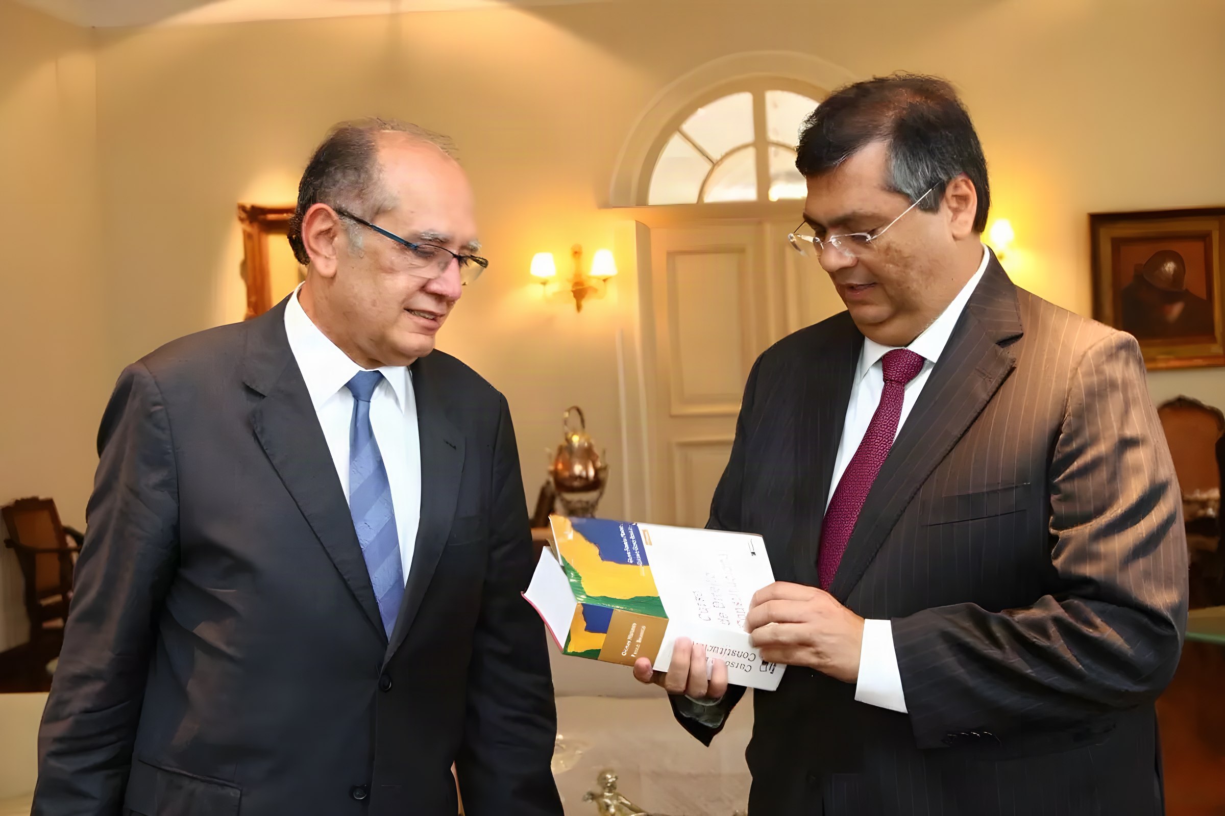 Min. Gilmar Mendes e Flavio Dino:  destruindo o Brasil com ilegalidades