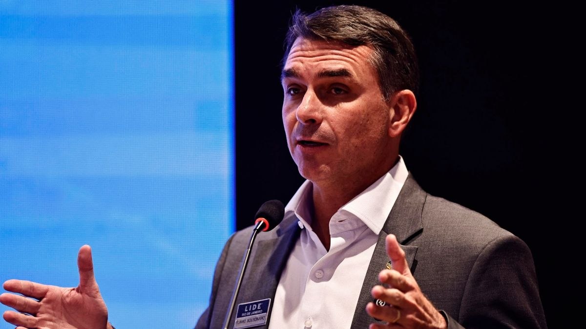 GloboNews vergonha! Campanha de Flávio combate fake news criado por jornalista sobre Nossa Senhora